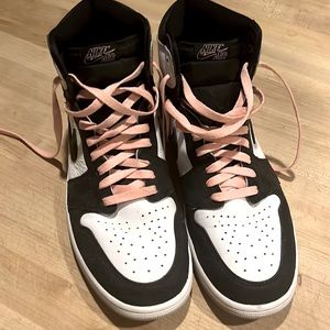 Nike Air Jordan 1’s Retro Reverse 11.5